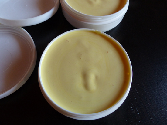 Crema con Q10, palmitato ascorbilo, colágeno, elastina y vitamina E